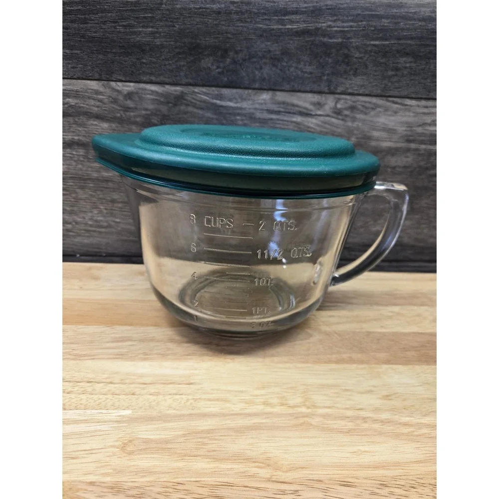 Anchor Hocking 2 Quart Glass Batter Bowl with Green Lid 8 Cup Measuring Pitcher